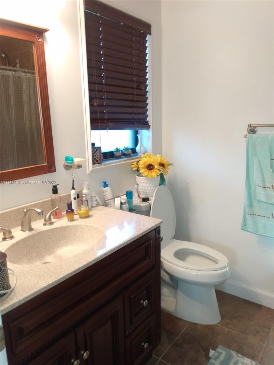 CAMELOT VILLAGE SEC 3 - Residential