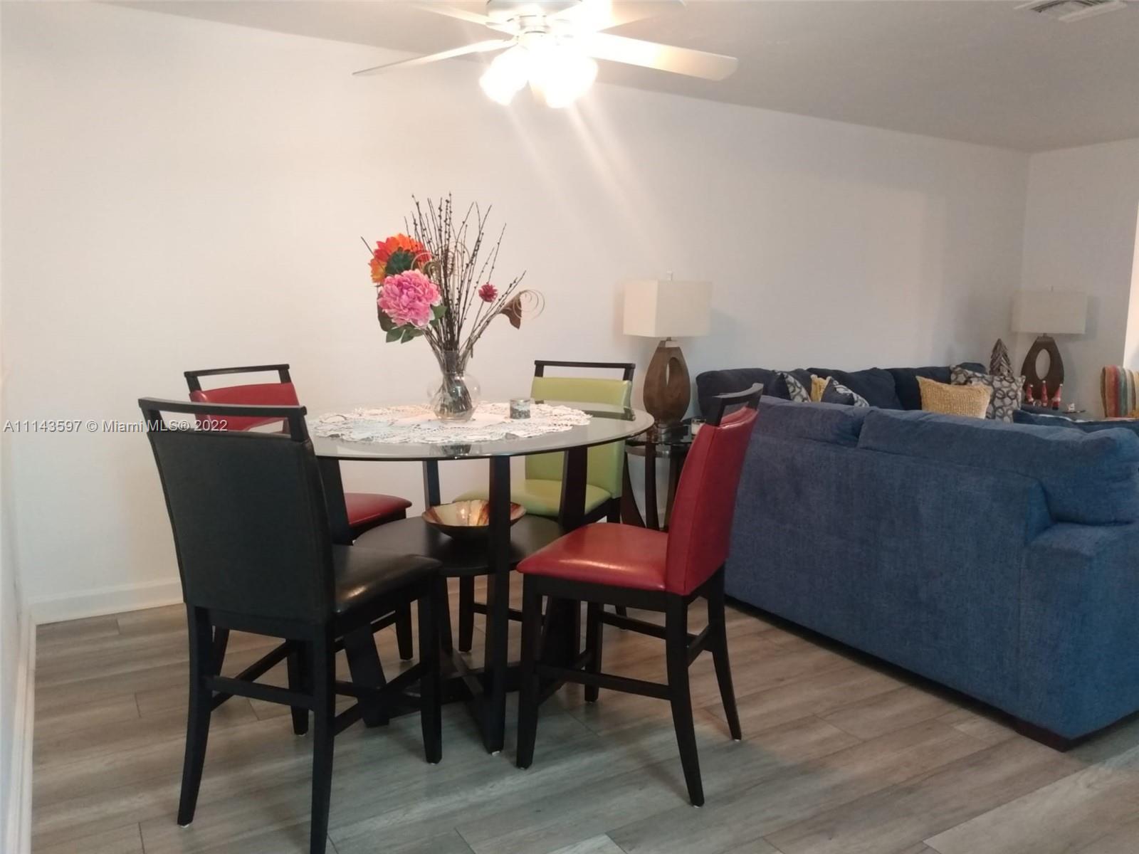 CAMELOT VILLAGE SEC 3 - Residential