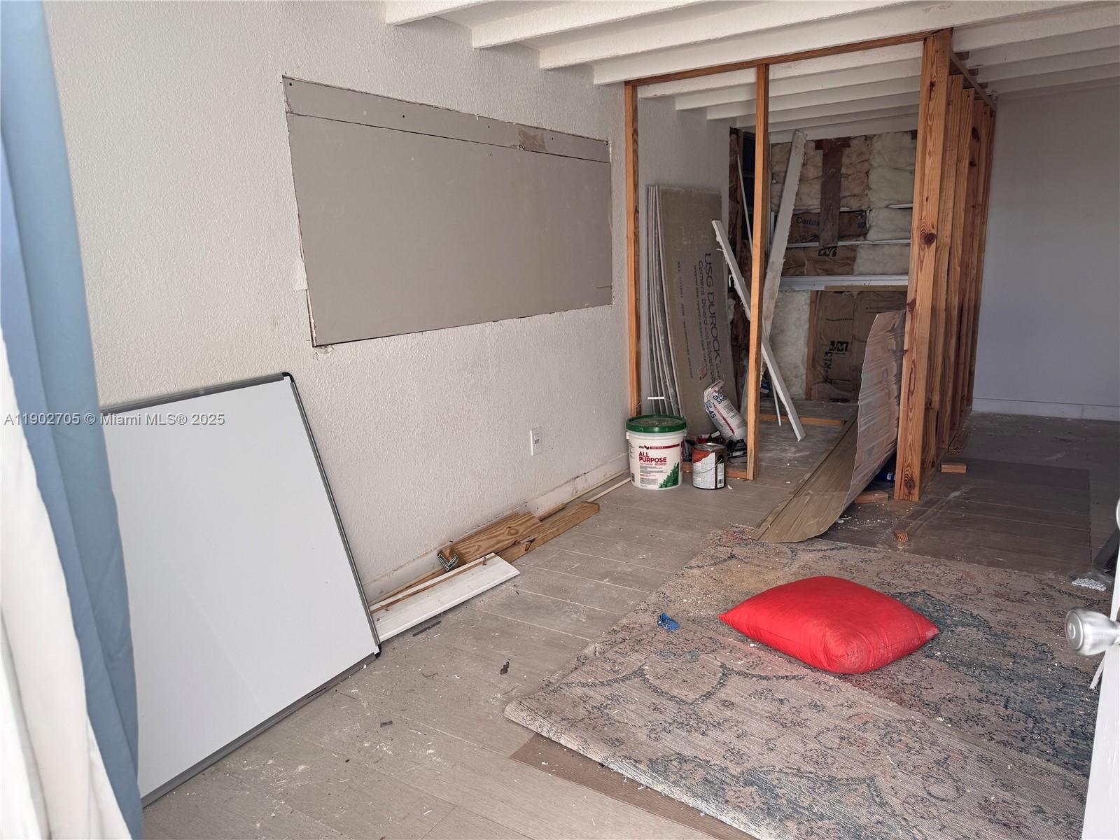 Everglades Lakes - Residential