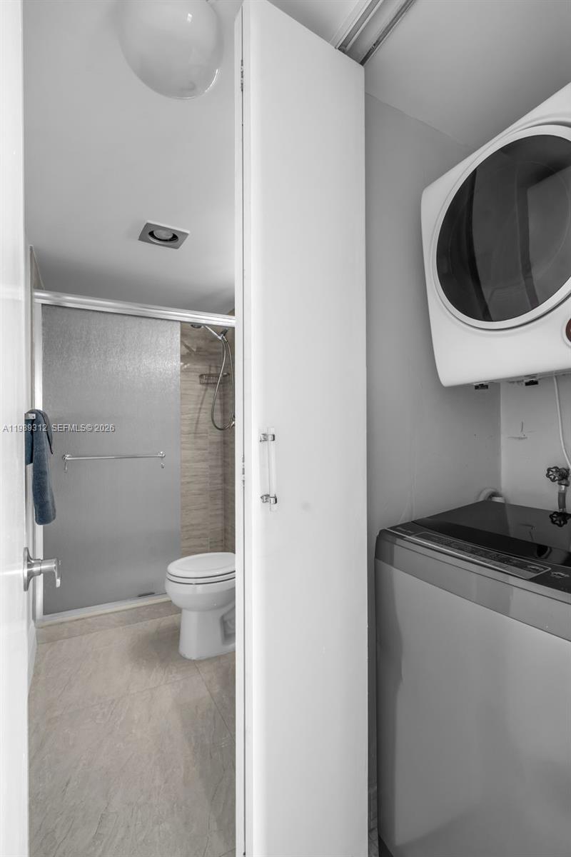 FLAMENCO CONDO TOWER I - Residential