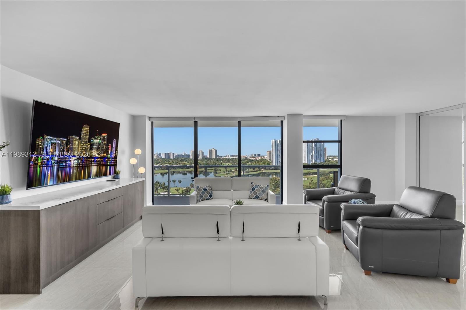 FLAMENCO CONDO TOWER I - Residential