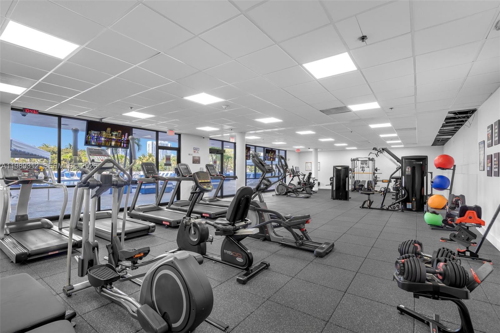 FLAMENCO CONDO TOWER I - Residential