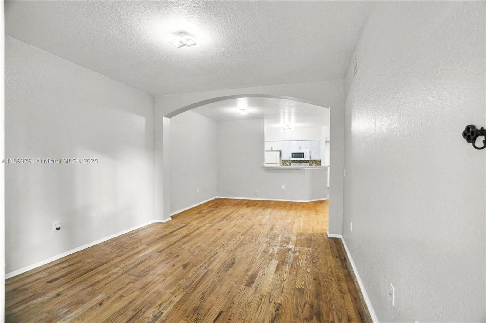 BELMONT AT NORTH LAUDERDA - Residential Lease