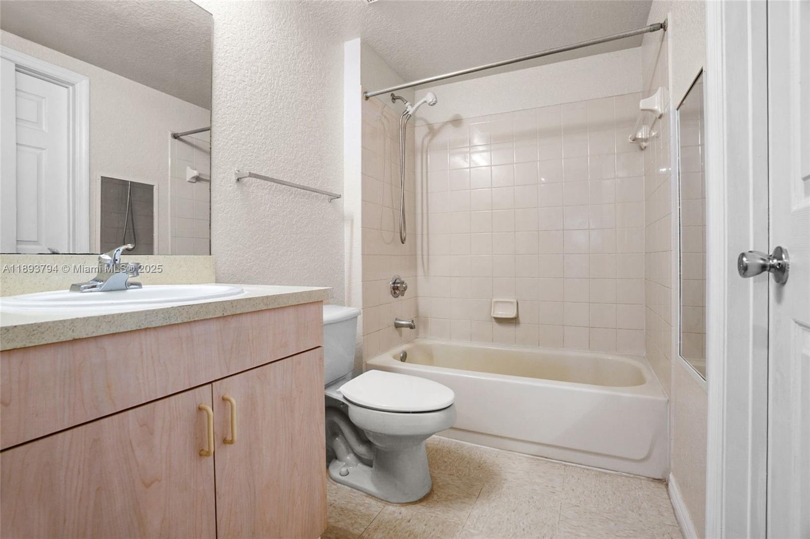 BELMONT AT NORTH LAUDERDA - Residential Lease