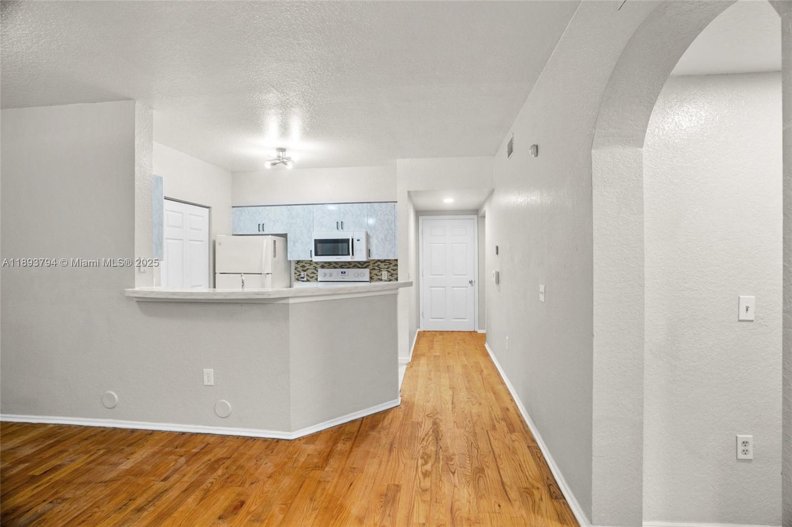 BELMONT AT NORTH LAUDERDA - Residential Lease