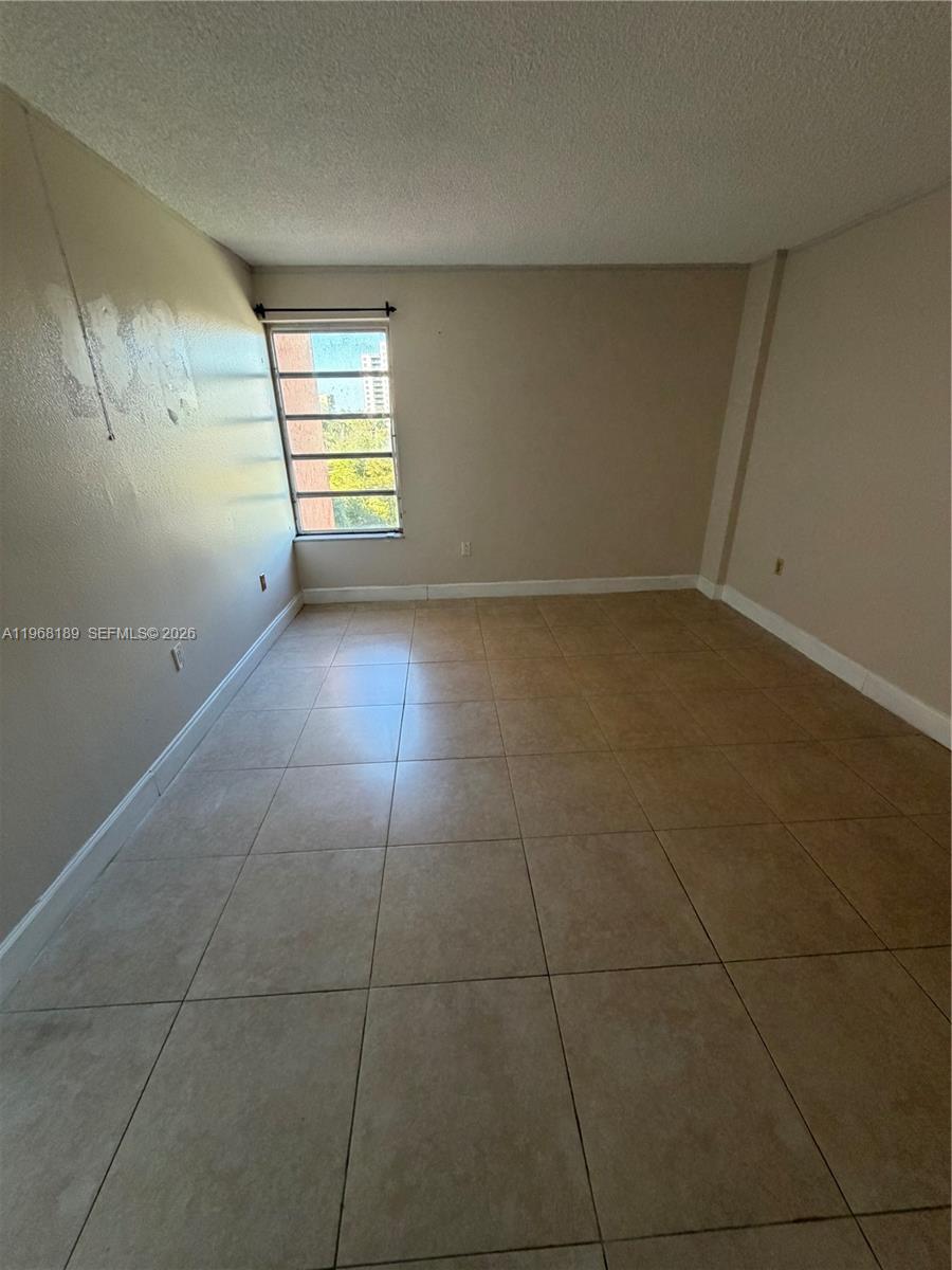SUNSET VILLAS NO 3 CONDO - Residential Lease