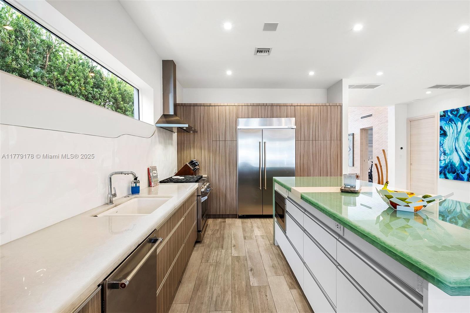 NAVARRO ISLE - Residential