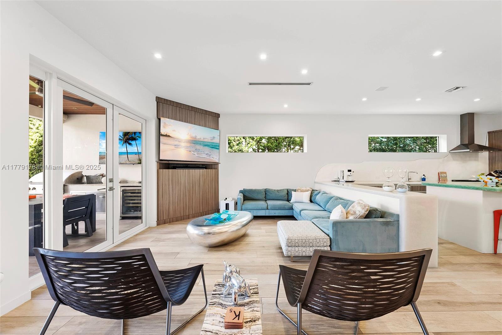 NAVARRO ISLE - Residential