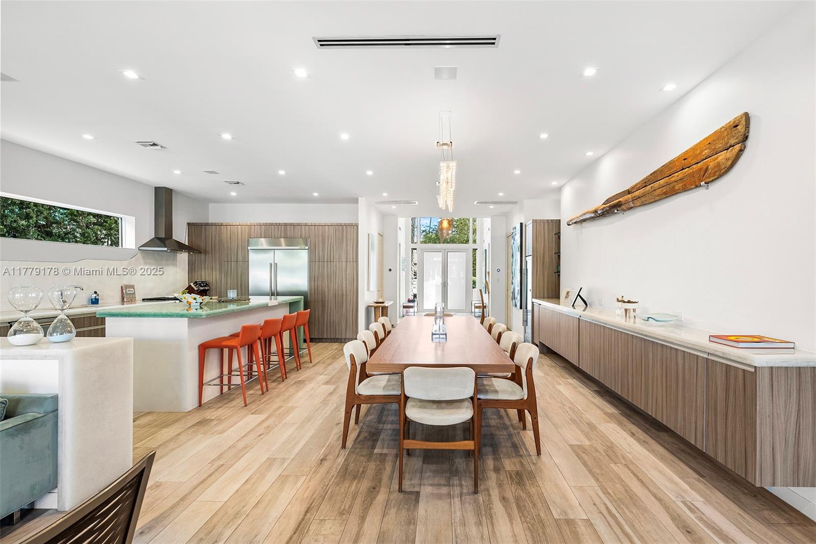 NAVARRO ISLE - Residential