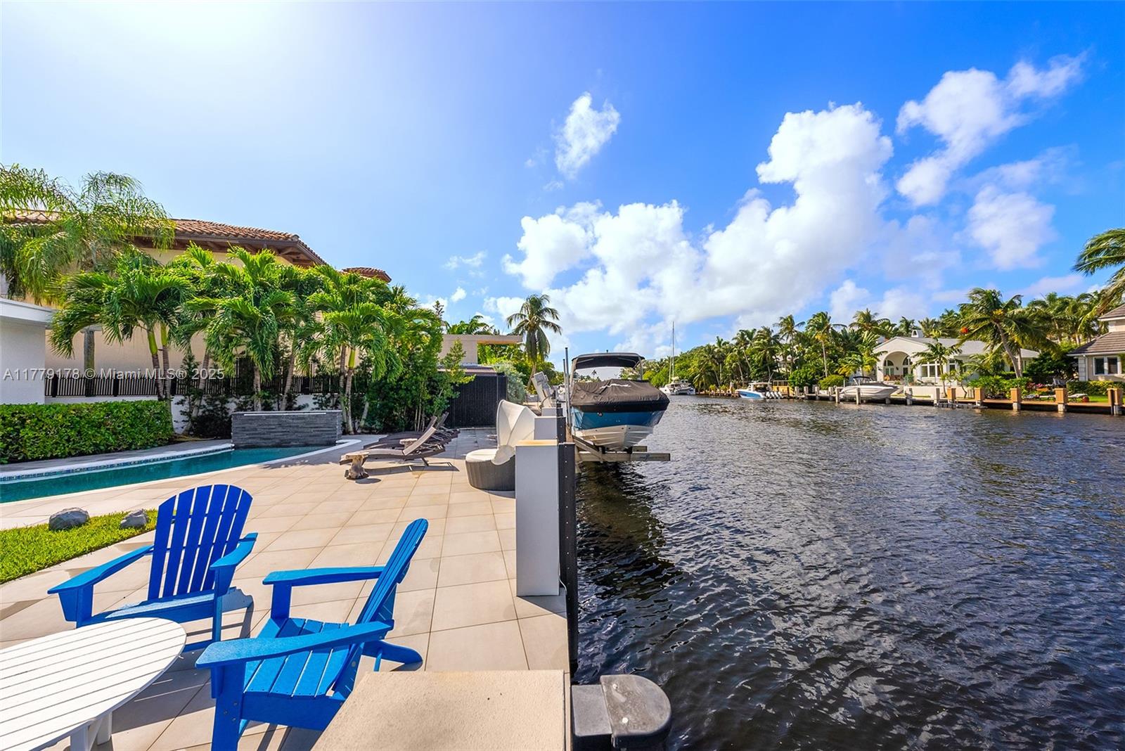 NAVARRO ISLE - Residential