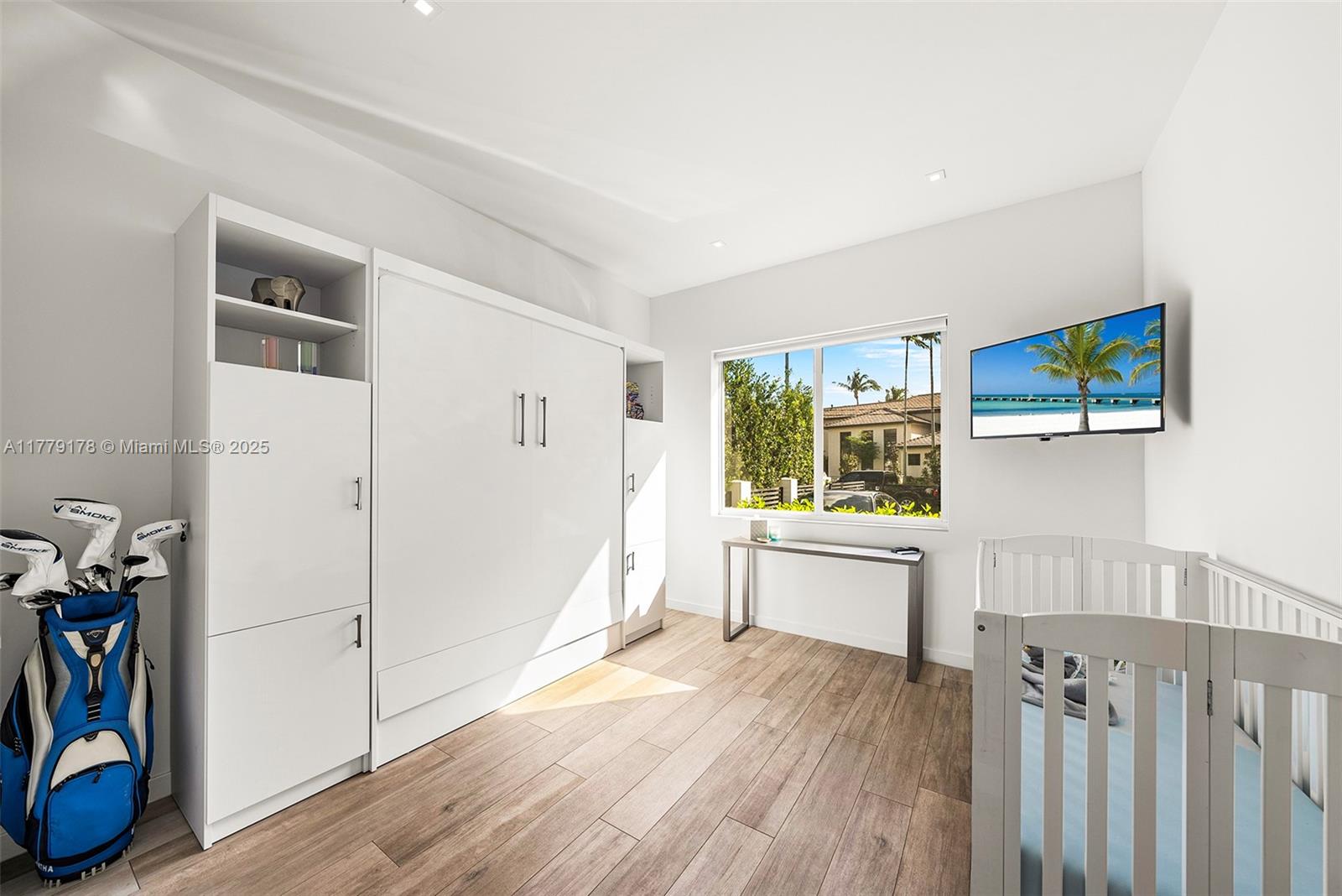 NAVARRO ISLE - Residential