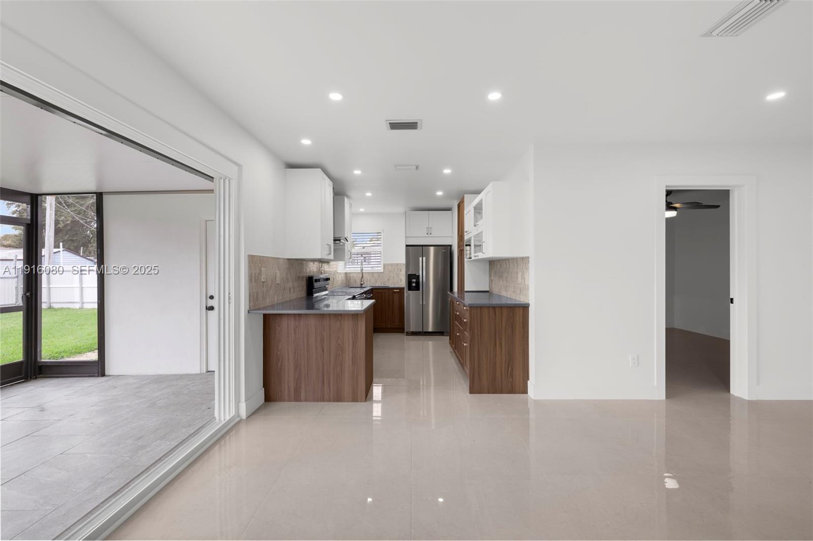 LAKE FOREST SEC 4 - Residential