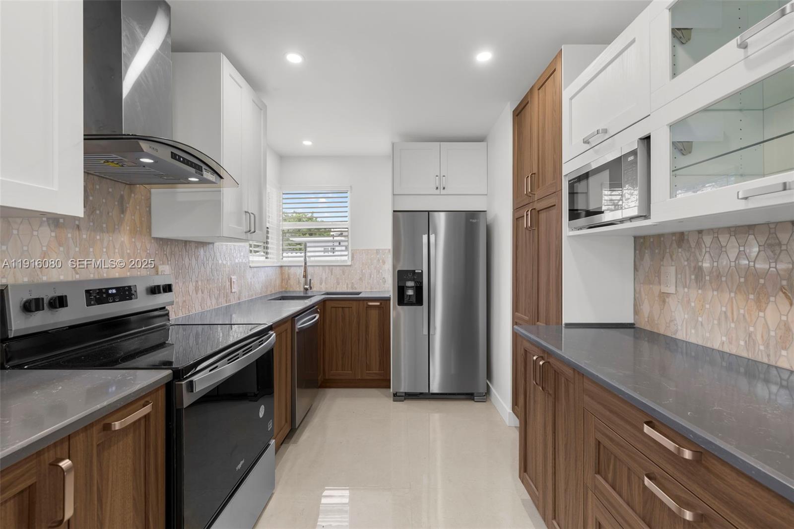 LAKE FOREST SEC 4 - Residential