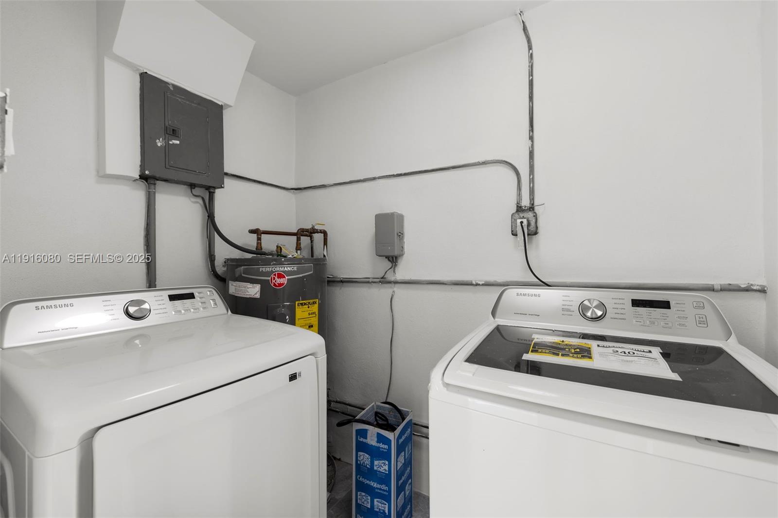 LAKE FOREST SEC 4 - Residential