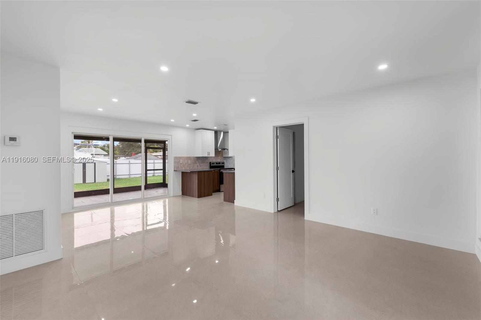 LAKE FOREST SEC 4 - Residential