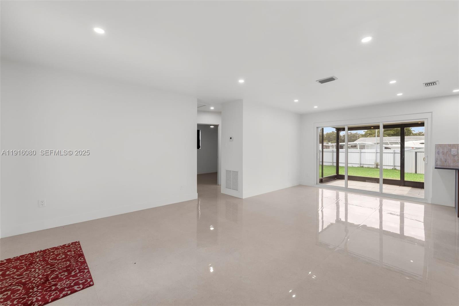 LAKE FOREST SEC 4 - Residential