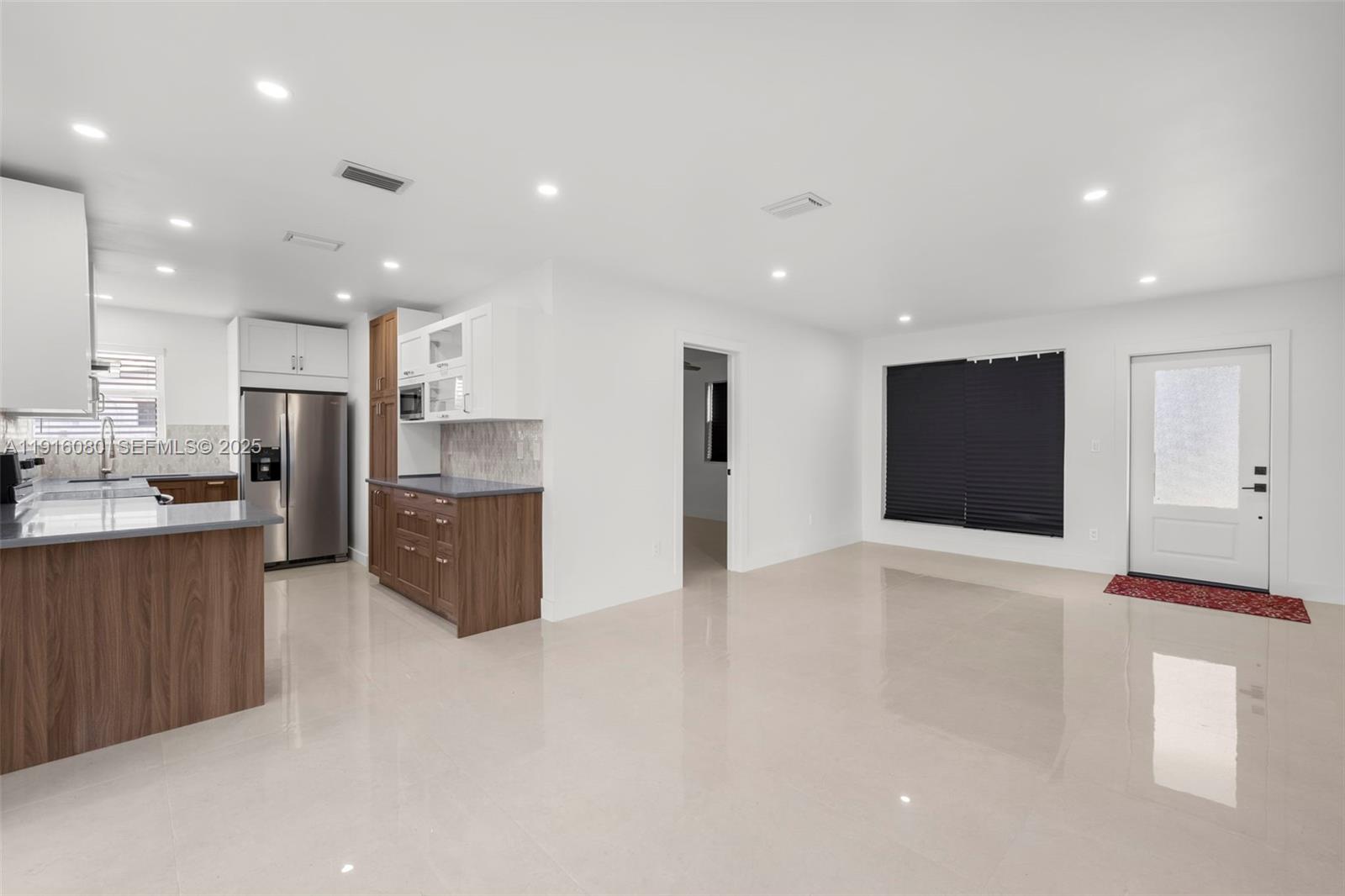 LAKE FOREST SEC 4 - Residential