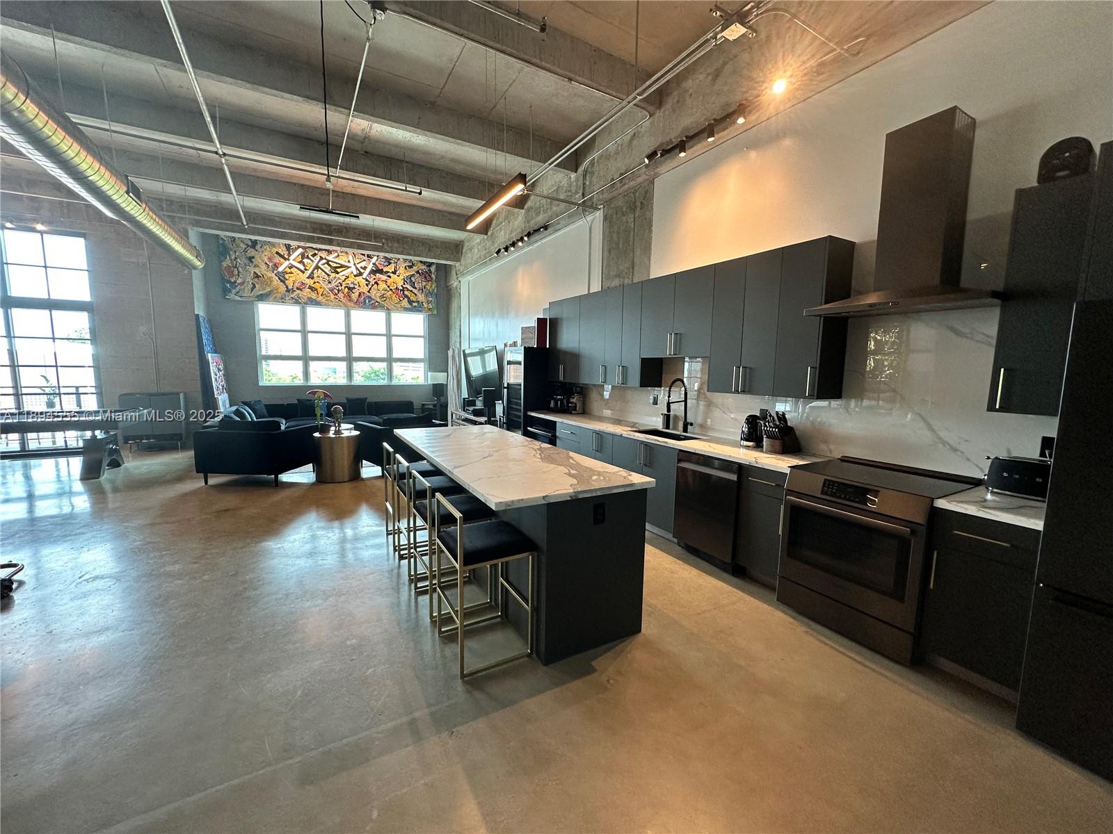 PARC LOFTS CONDO - Residential