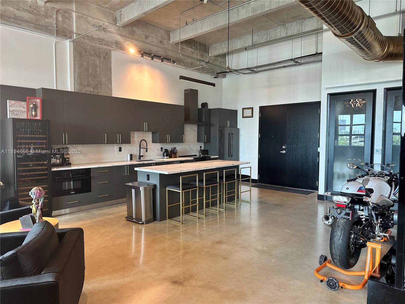 PARC LOFTS CONDO - Residential