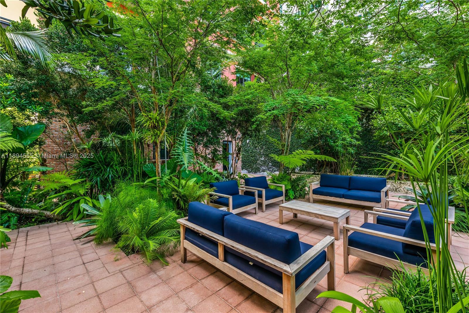 PARC LOFTS CONDO - Residential