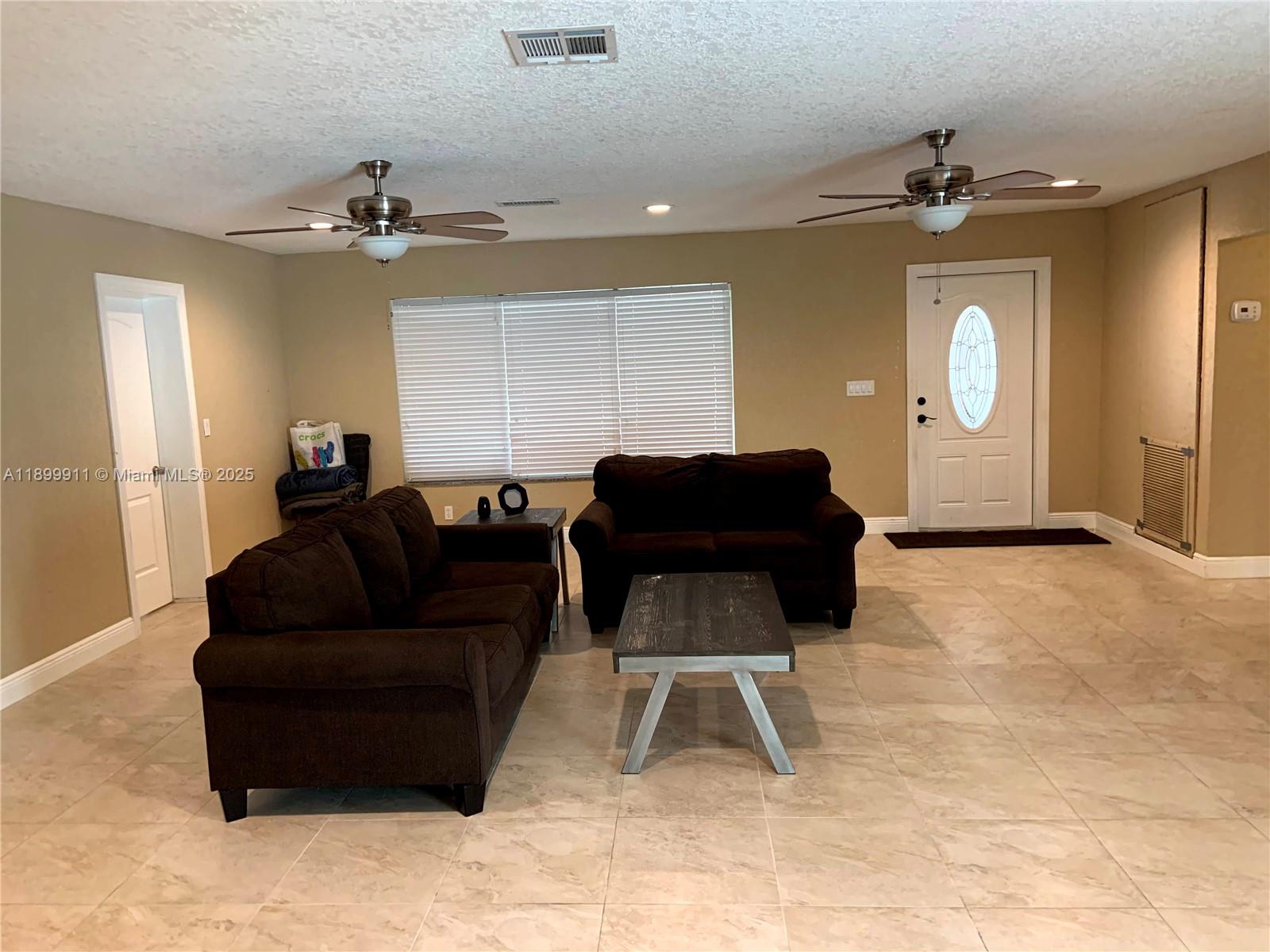 BOULEVARD HEIGHTS SEC TEN - Residential Lease