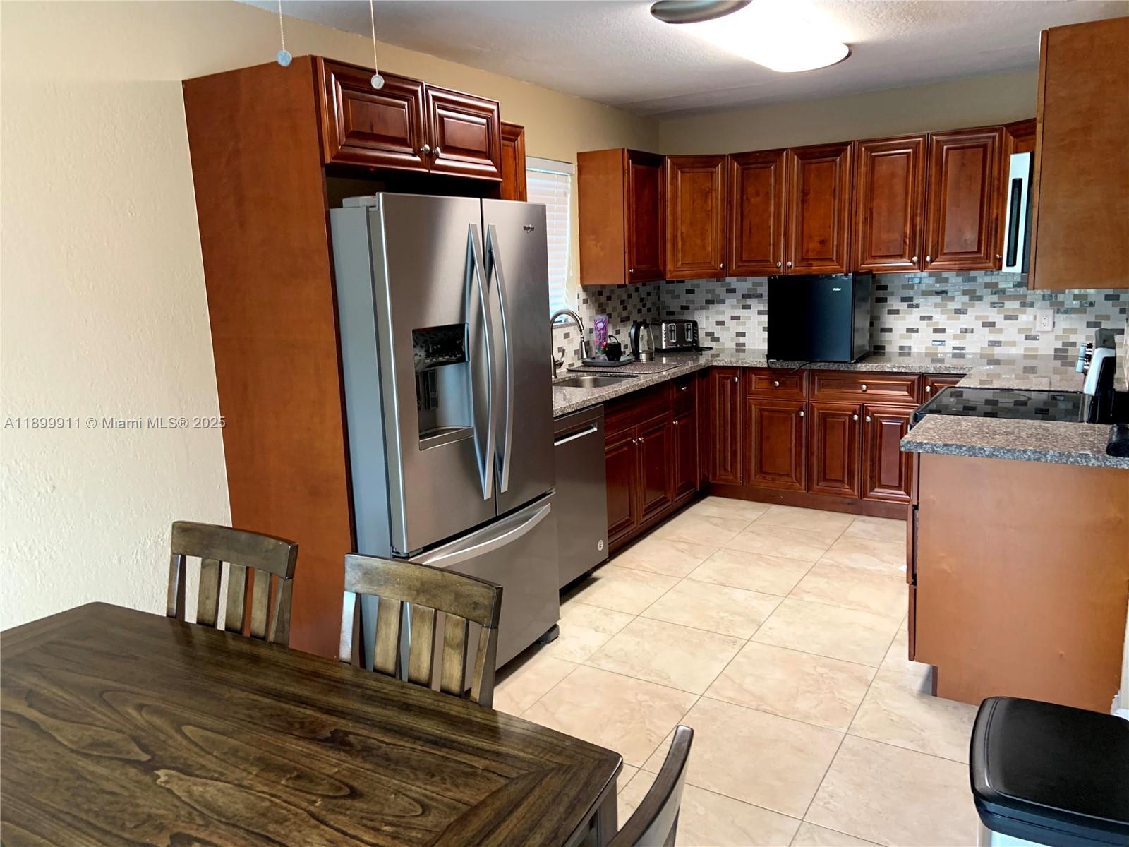 BOULEVARD HEIGHTS SEC TEN - Residential Lease