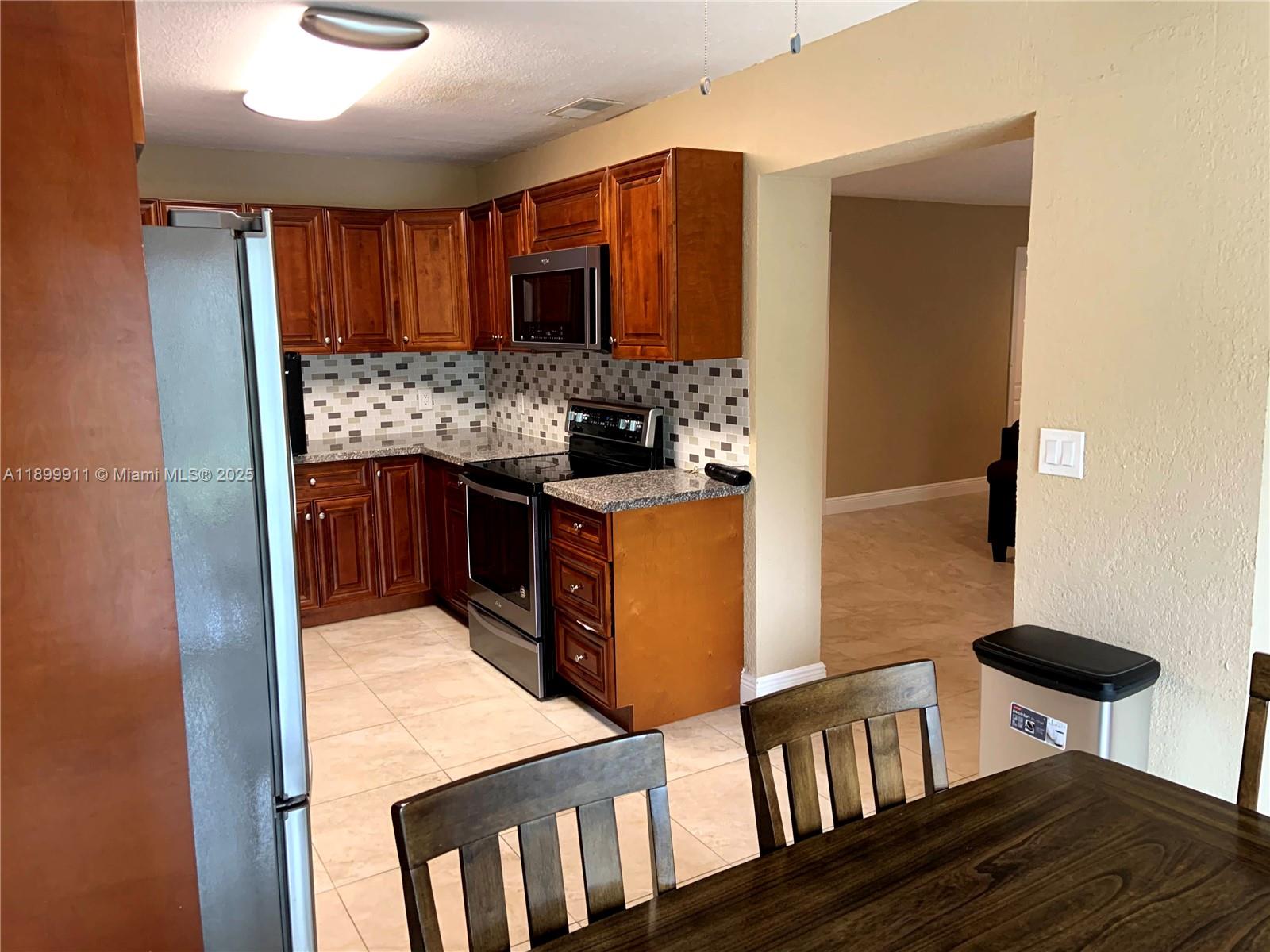 BOULEVARD HEIGHTS SEC TEN - Residential Lease