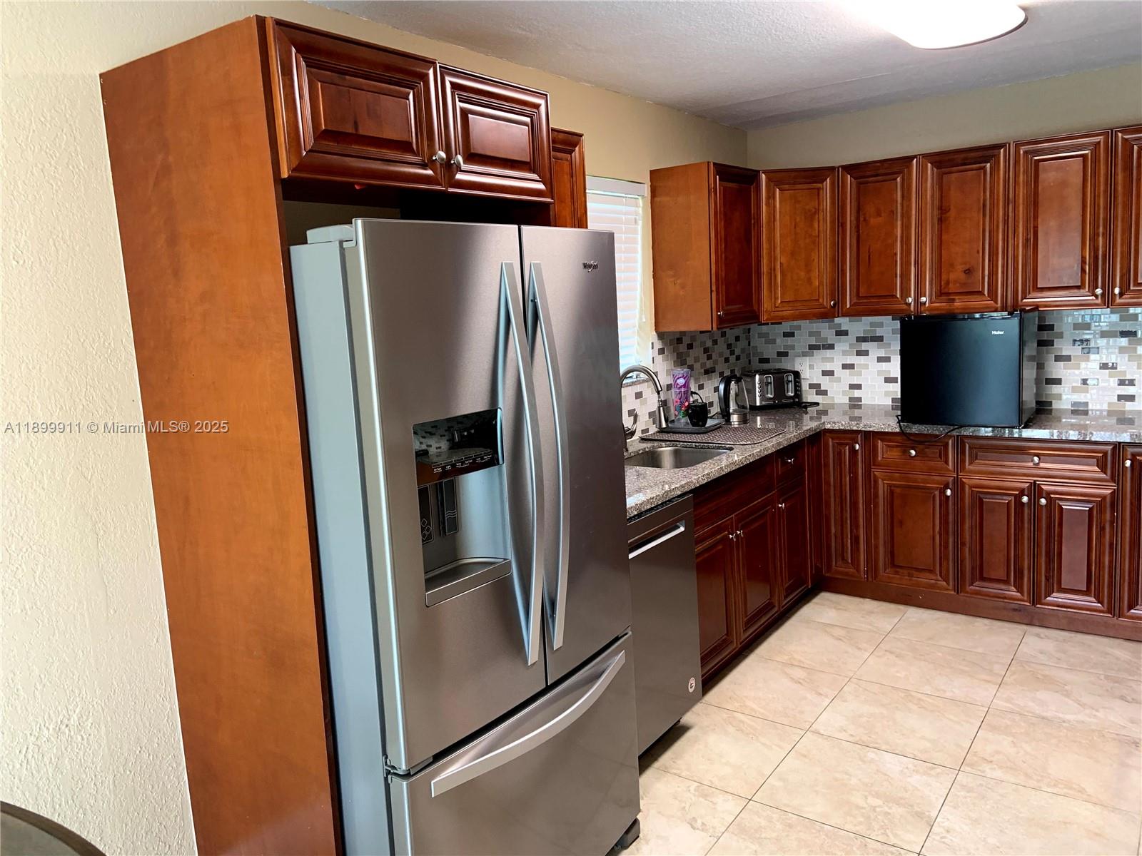 BOULEVARD HEIGHTS SEC TEN - Residential Lease