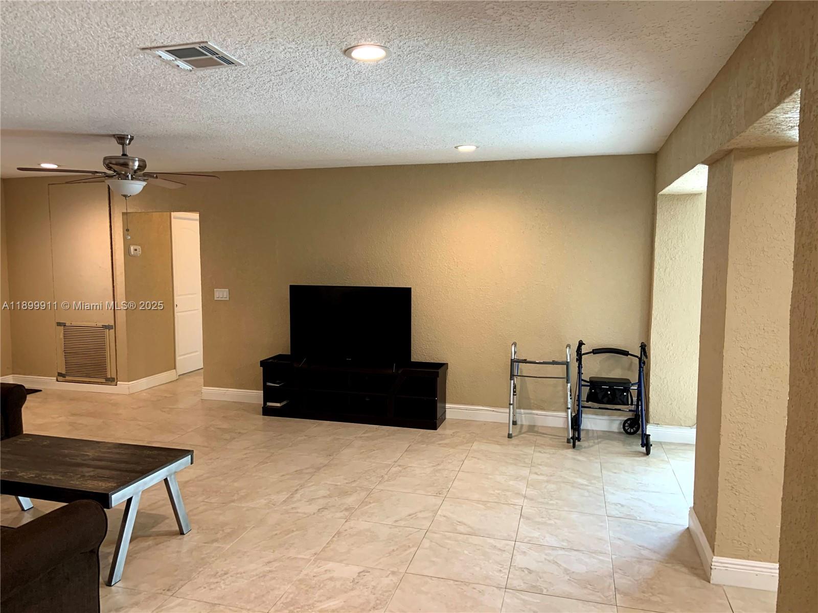 BOULEVARD HEIGHTS SEC TEN - Residential Lease