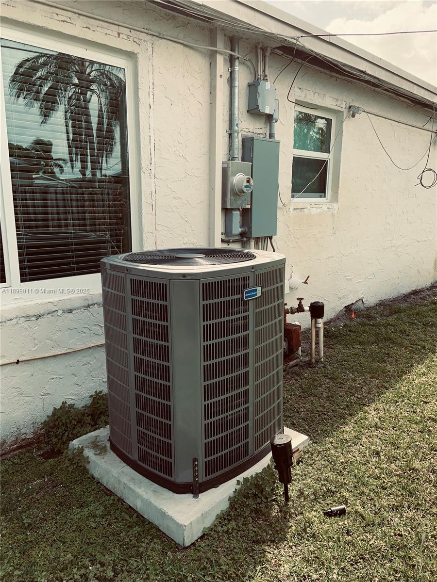 BOULEVARD HEIGHTS SEC TEN - Residential Lease