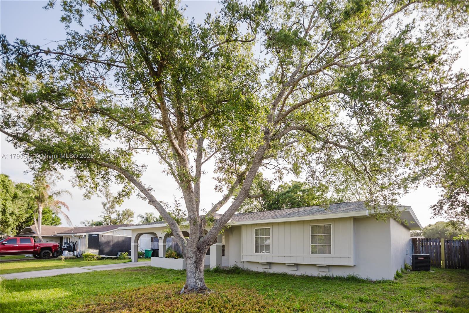 PORT ST LUCIE FLORESTA PI - Residential