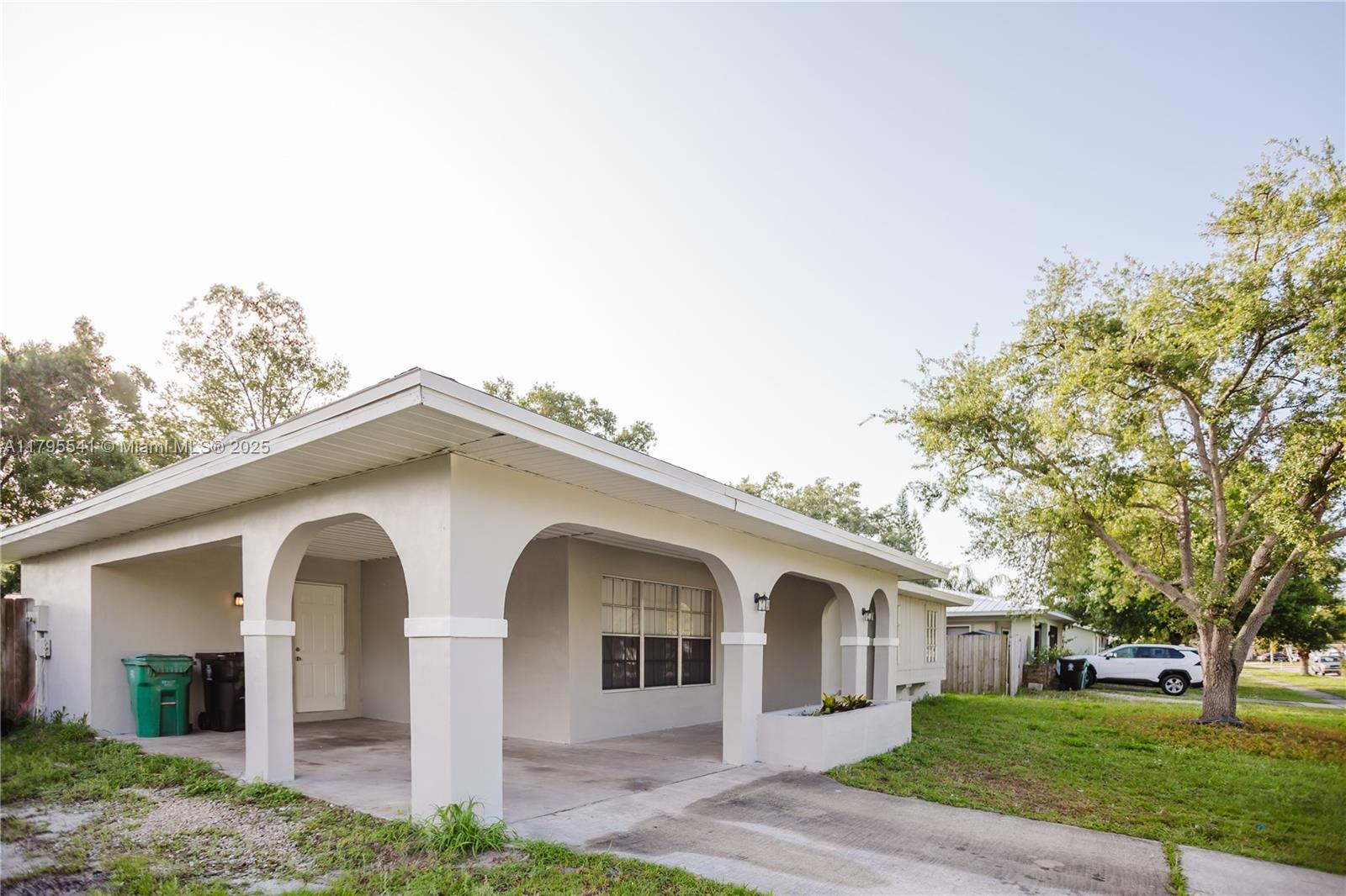 PORT ST LUCIE FLORESTA PI - Residential