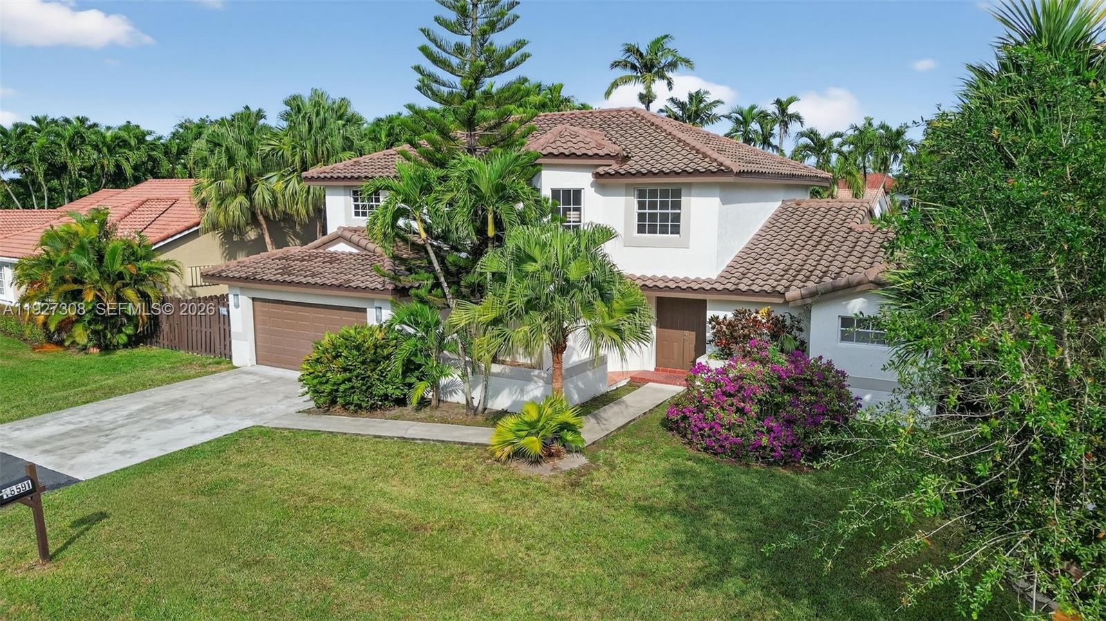 LAKES OF THE MEADOW SEC 5 - Residential