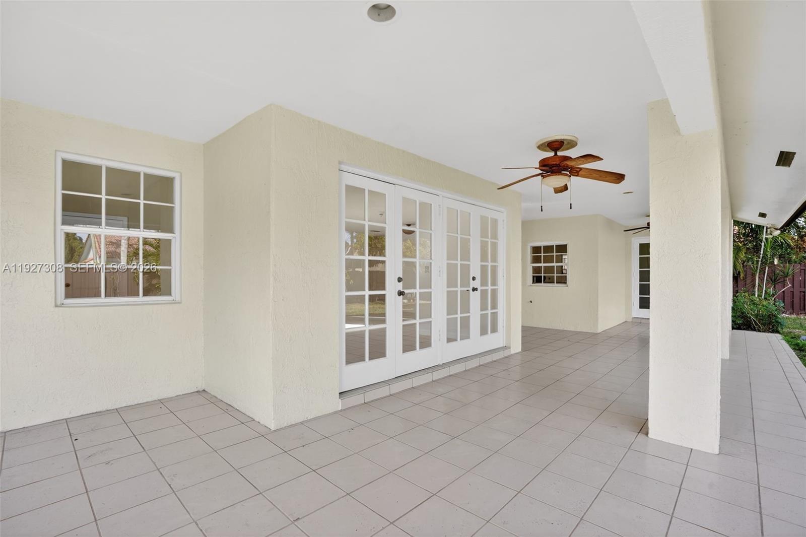 LAKES OF THE MEADOW SEC 5 - Residential