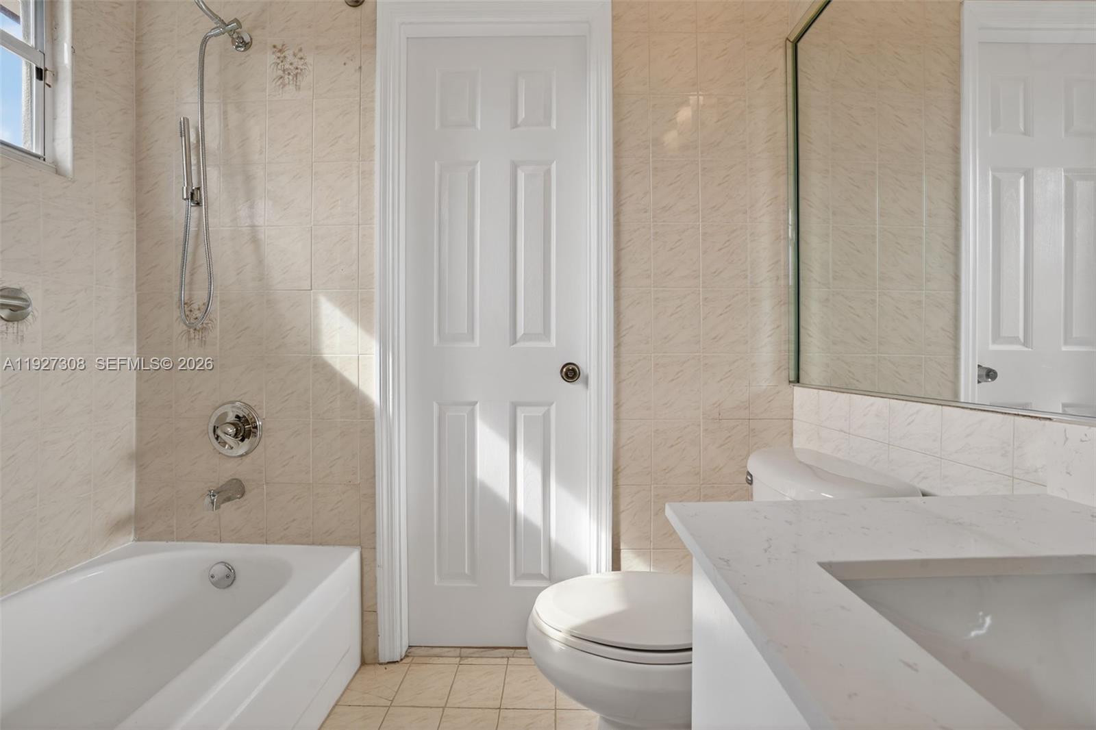 LAKES OF THE MEADOW SEC 5 - Residential