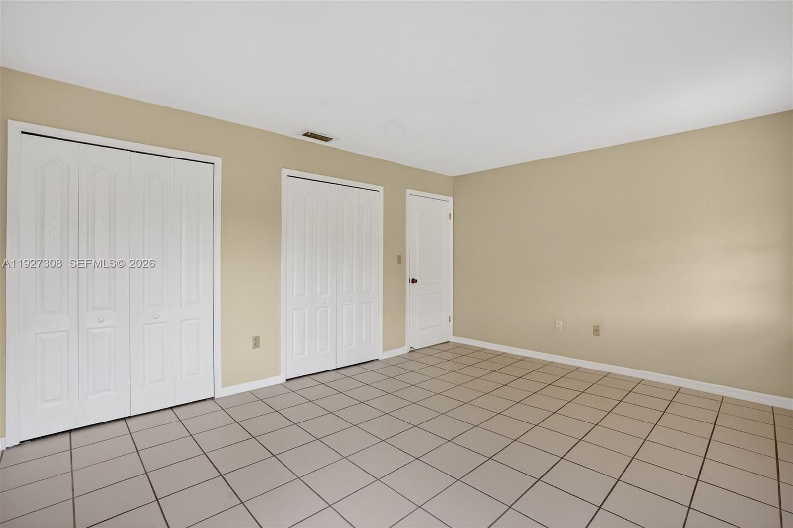 LAKES OF THE MEADOW SEC 5 - Residential