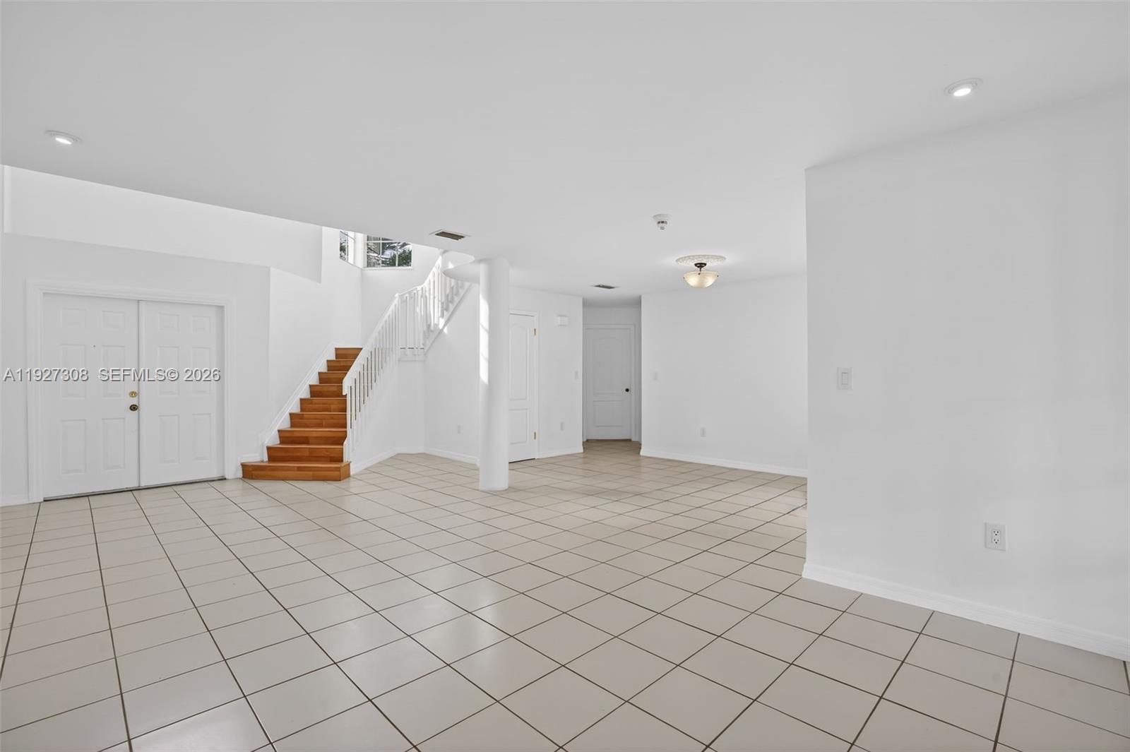 LAKES OF THE MEADOW SEC 5 - Residential