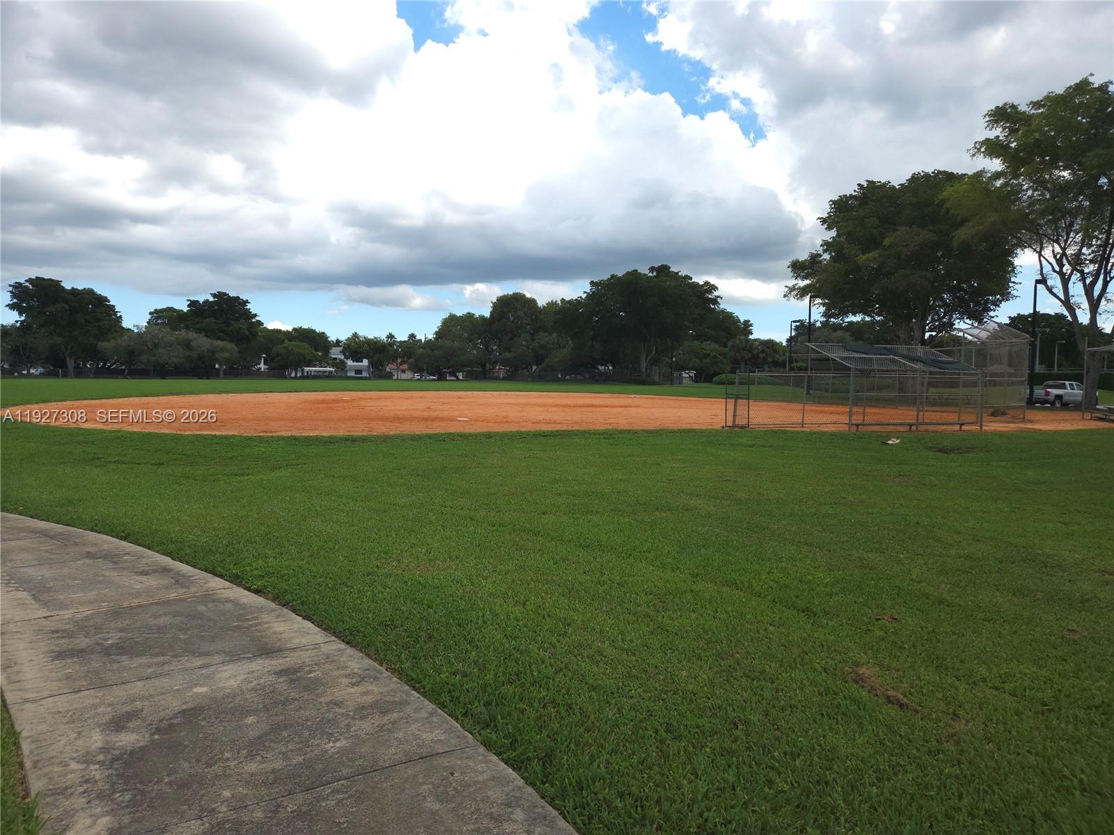 LAKES OF THE MEADOW SEC 5 - Residential