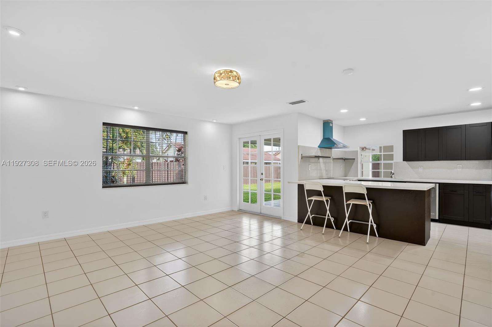 LAKES OF THE MEADOW SEC 5 - Residential