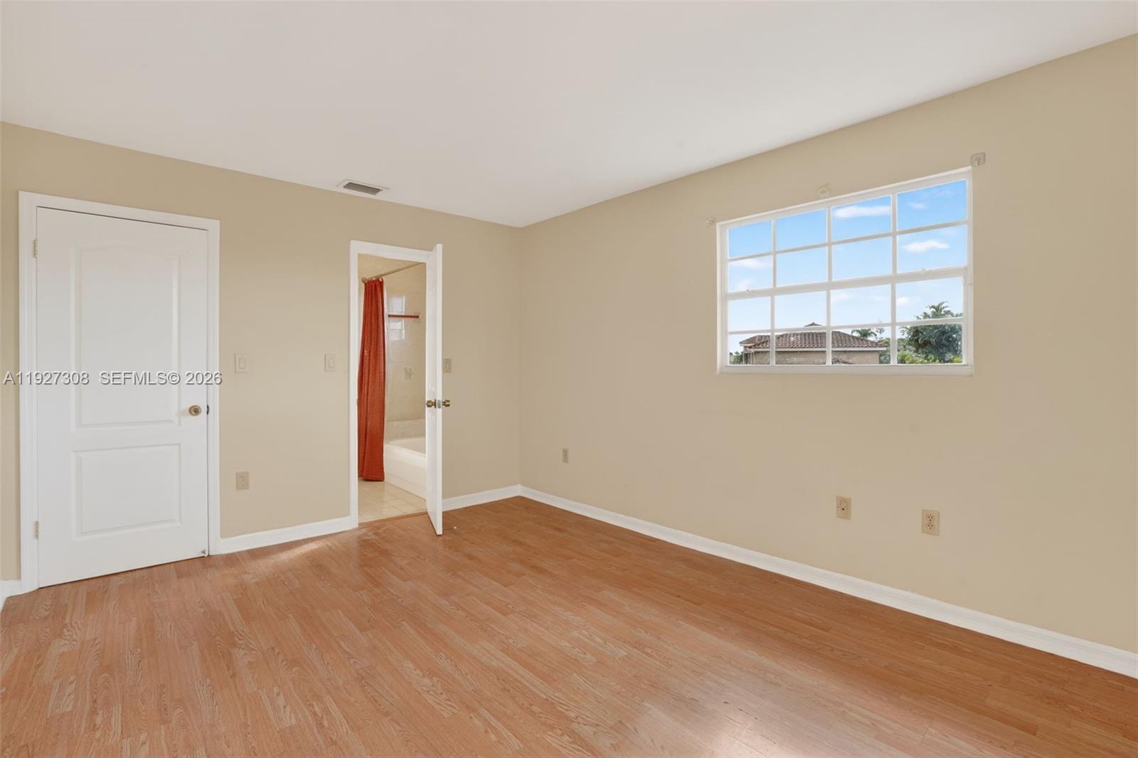 LAKES OF THE MEADOW SEC 5 - Residential