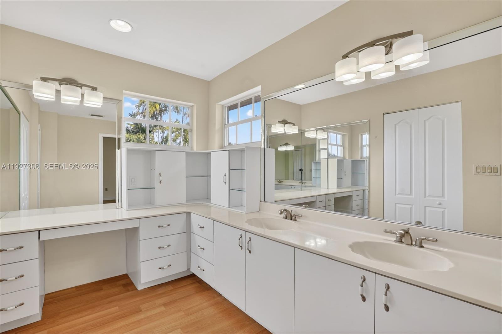 LAKES OF THE MEADOW SEC 5 - Residential