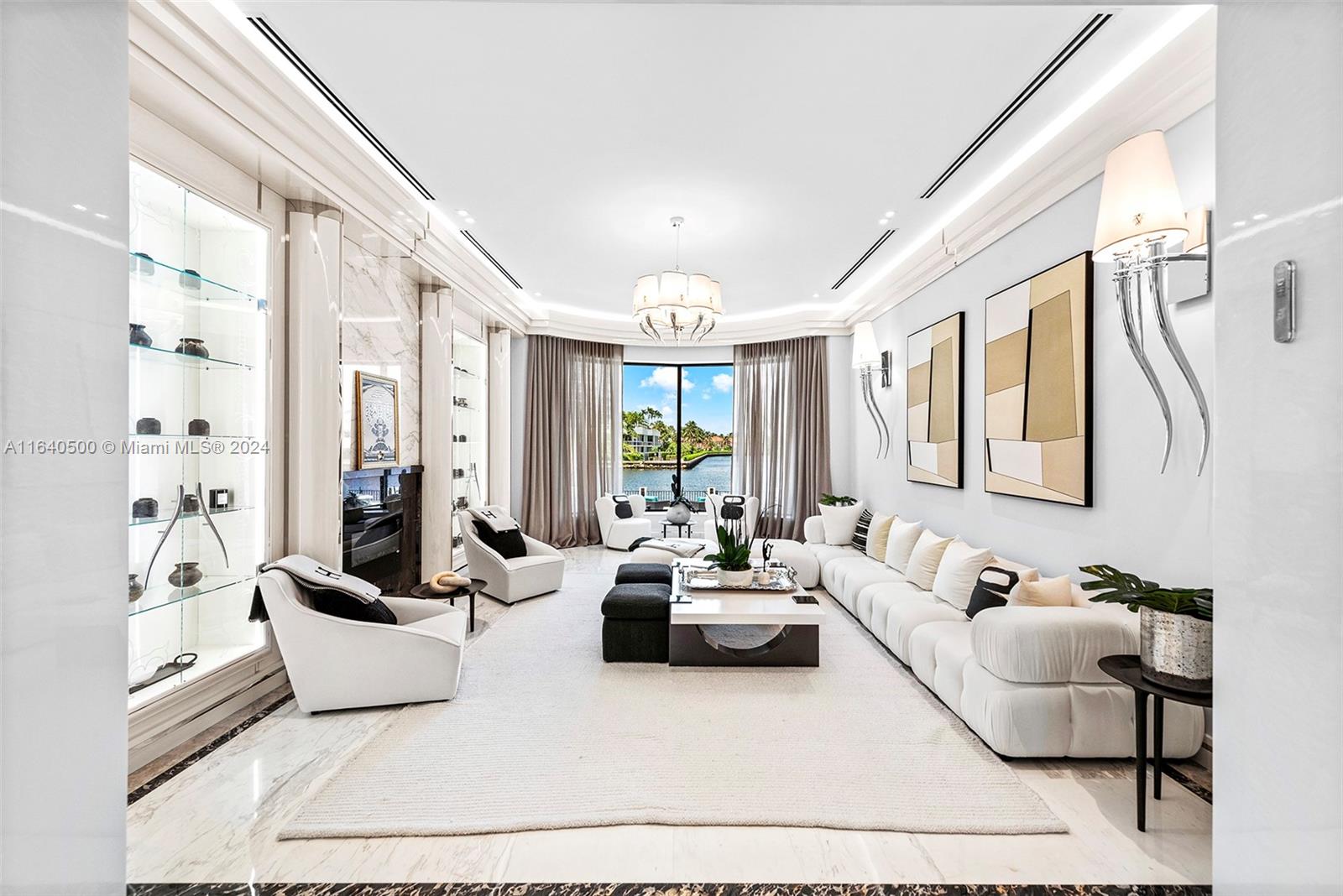 GOLDEN BEACH SEC E - Residential