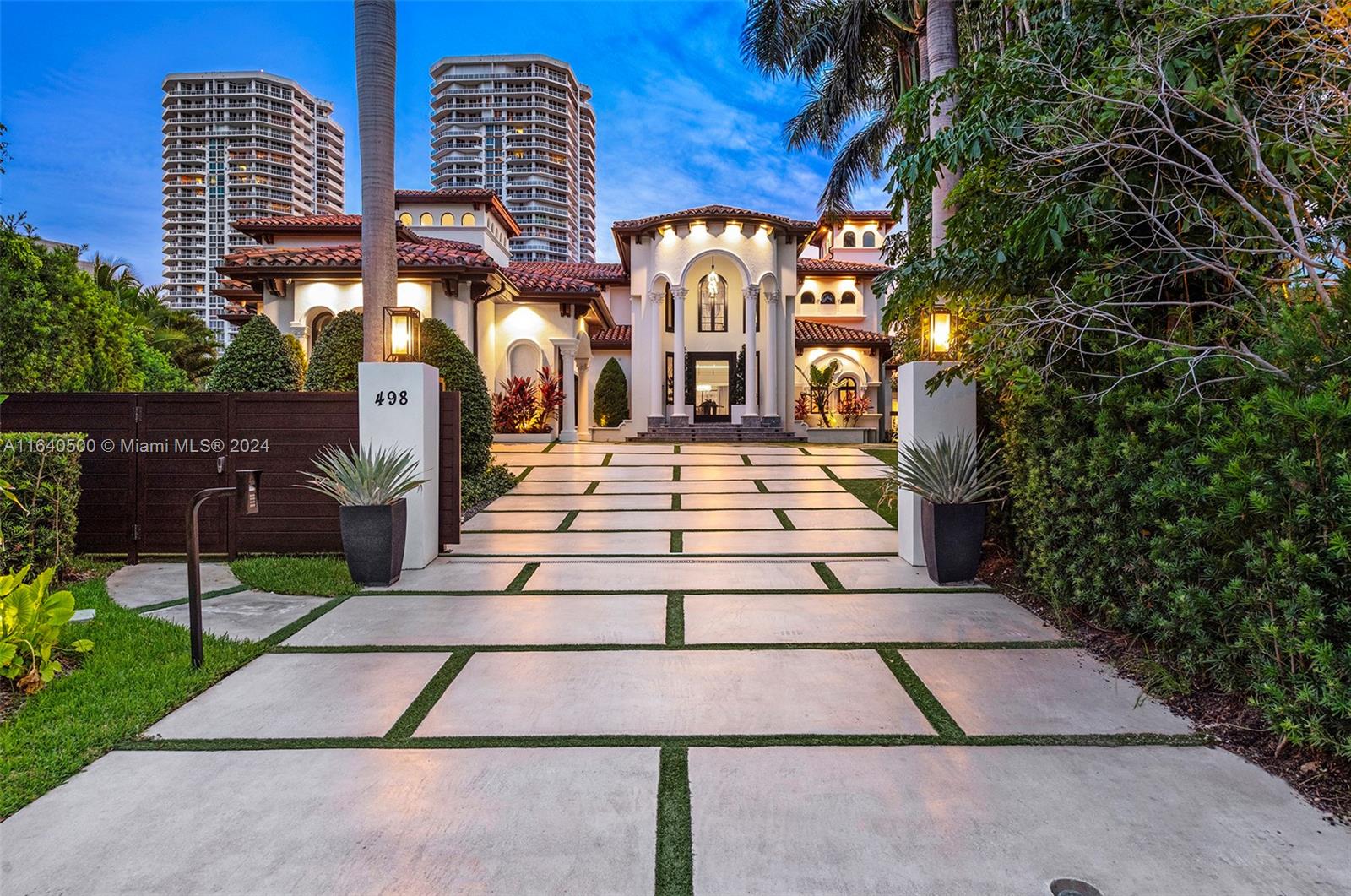 GOLDEN BEACH SEC E - Residential