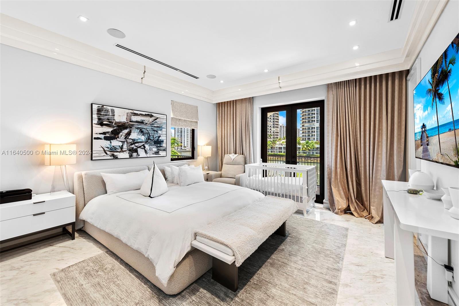 GOLDEN BEACH SEC E - Residential
