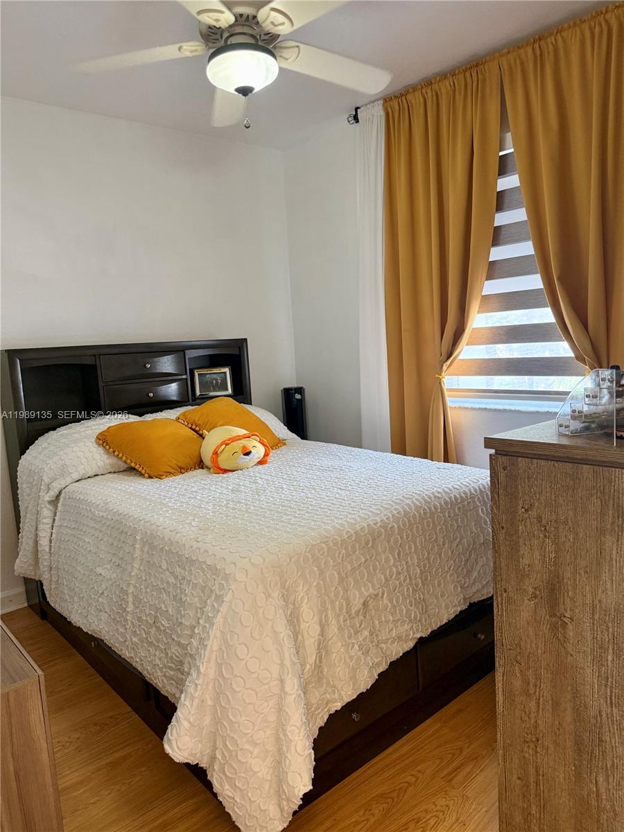 FLORIDIAN ISLES SOUTH - Residential