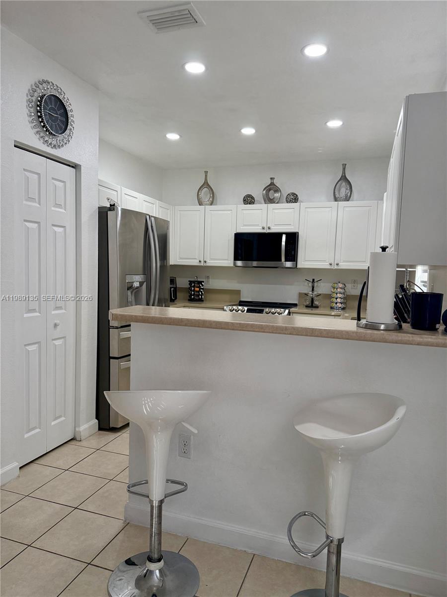 FLORIDIAN ISLES SOUTH - Residential