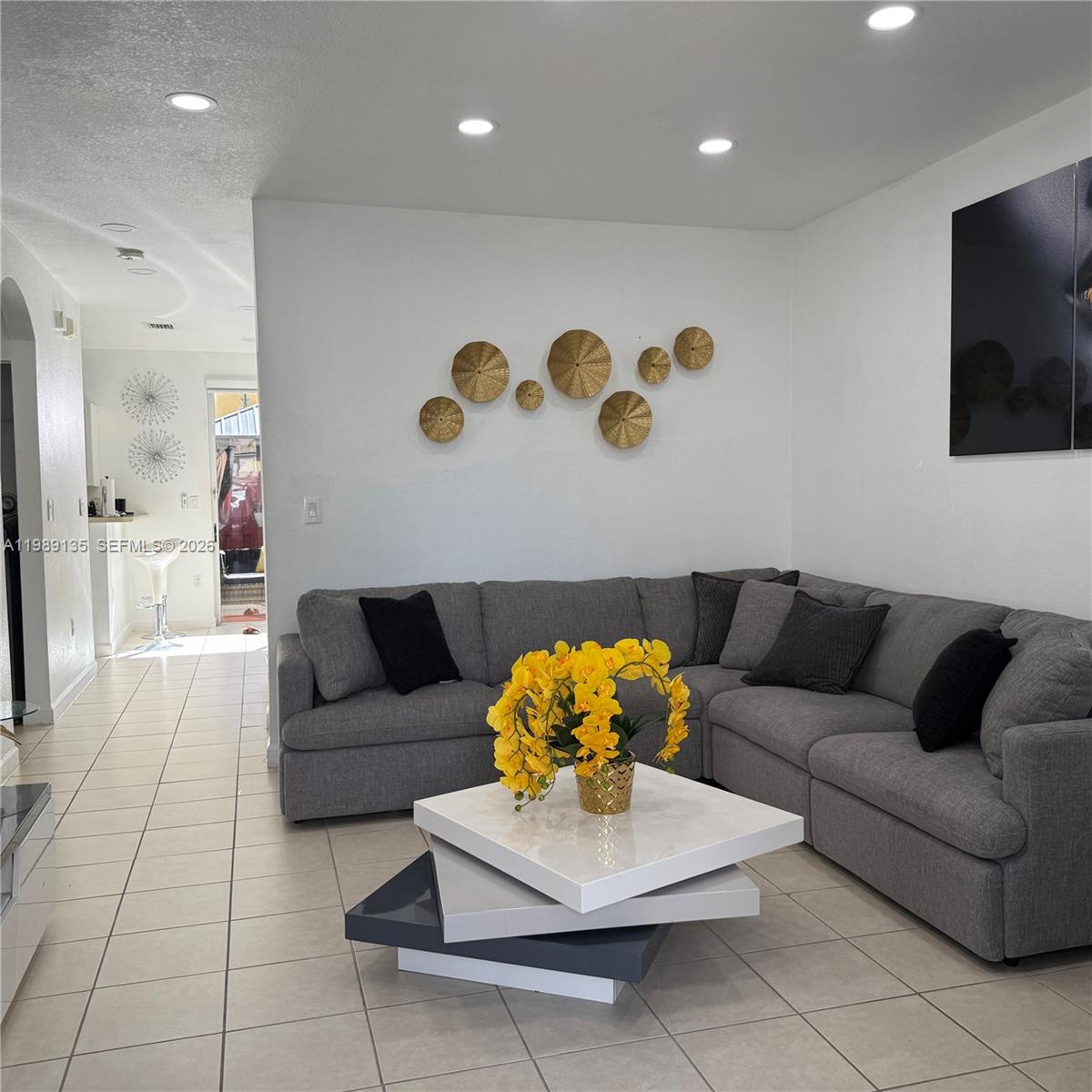 FLORIDIAN ISLES SOUTH - Residential