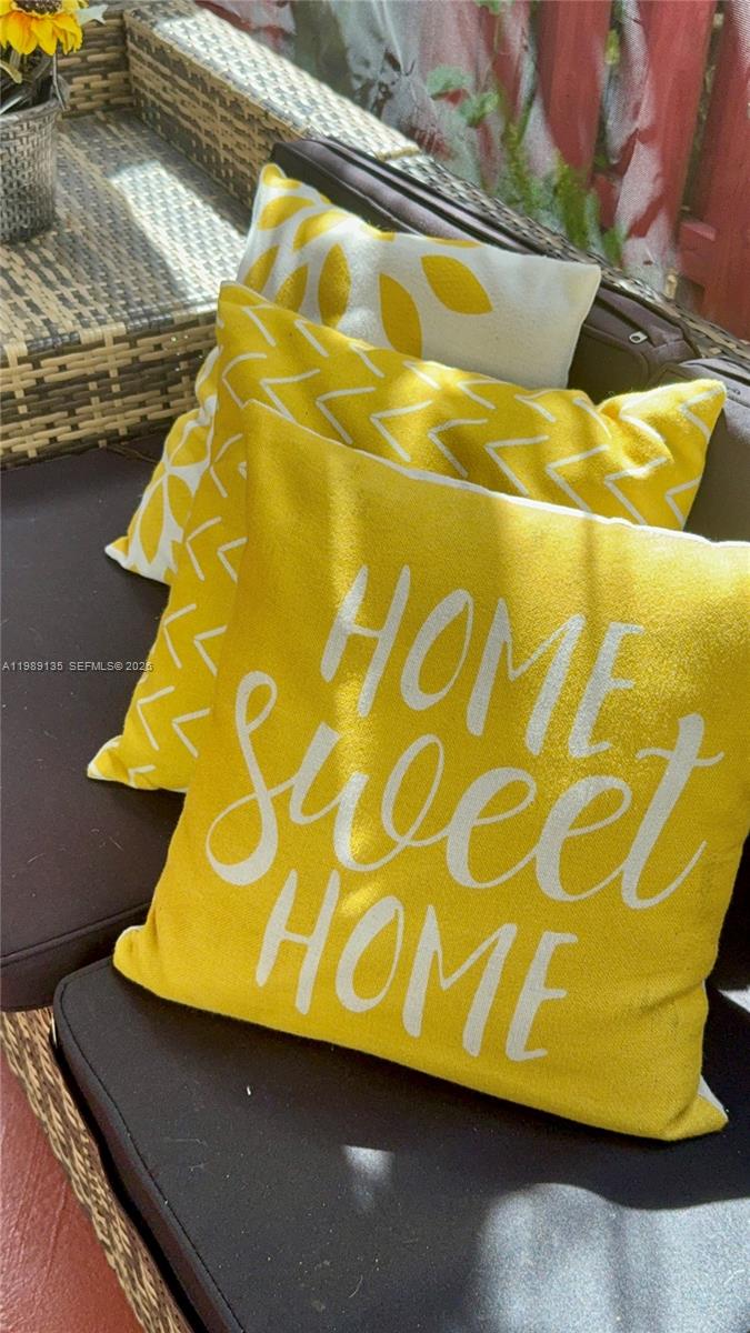 FLORIDIAN ISLES SOUTH - Residential