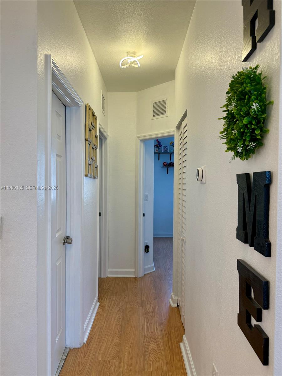 FLORIDIAN ISLES SOUTH - Residential