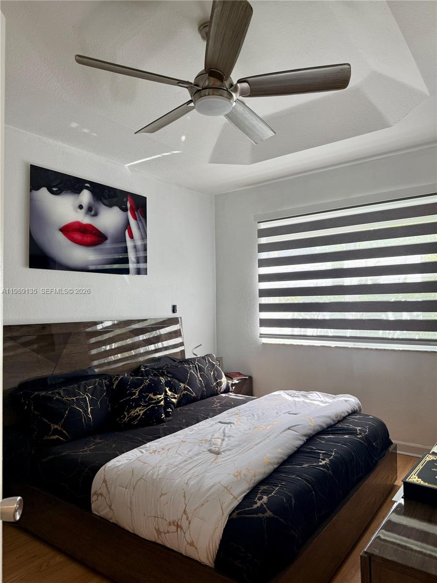 FLORIDIAN ISLES SOUTH - Residential